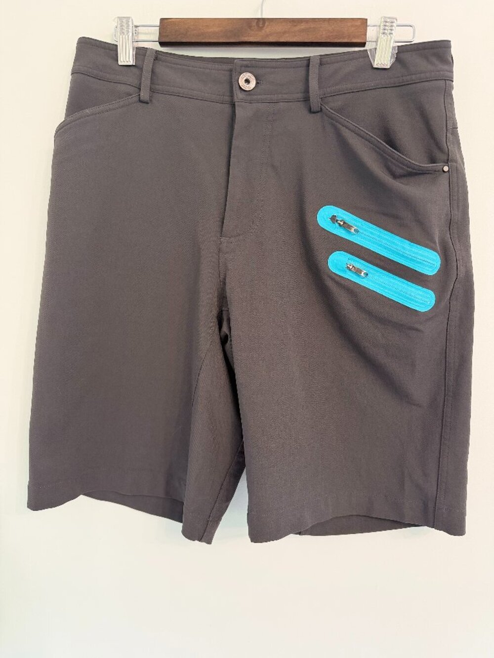 Lululemon Men's Cadence Commute Cargo Shorts Dark Gray Size 34